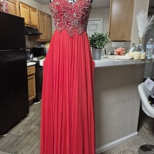 Dave & Johnny Red Lace Prom Dress